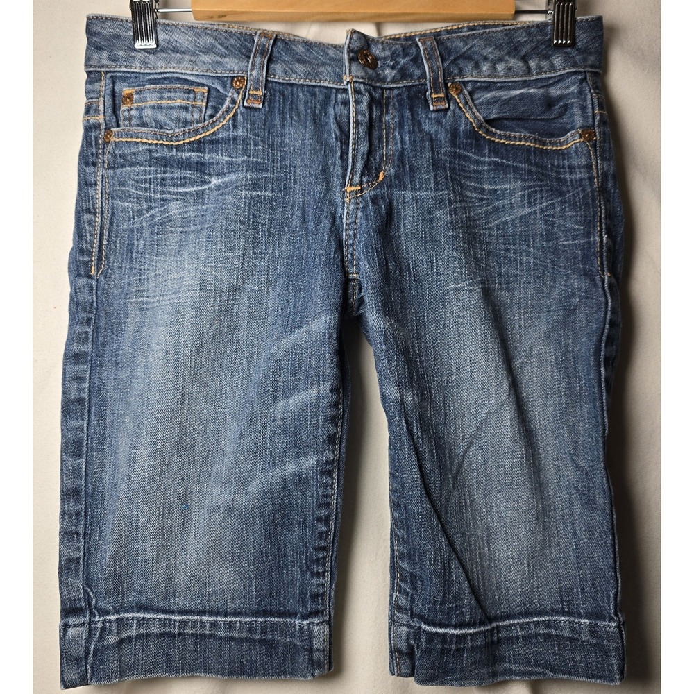 Guess‎ Women's Size 27 waist Stretch Low Rise Dark Wash Denim Shorts